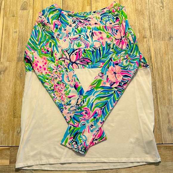 Lilly Pulitzer Finn Top - Picture 1 of 3